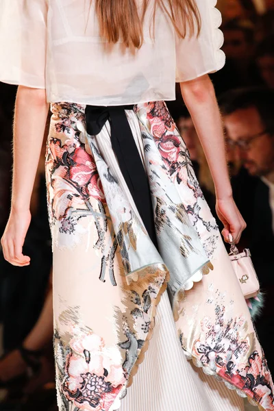 Look 47